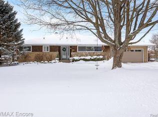 358 Tanview Dr, Oxford, MI