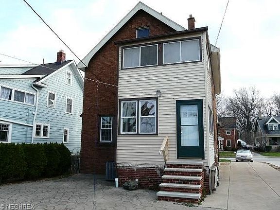 3rd image of 2060 McKinley Ave