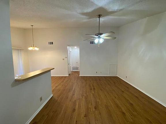 3rd image of 8917 Hambledon Dr #1