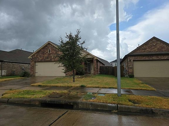 2nd image of 2335 Spring Hollow Dr