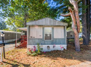 204 Dewey St, Urbana, IL 61802