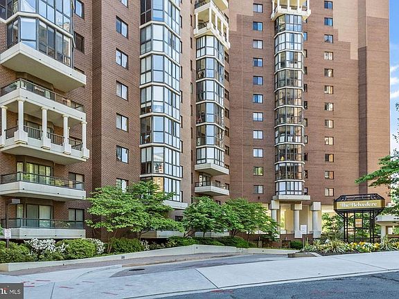 3rd image of 1600 N Oak St APT 1222
