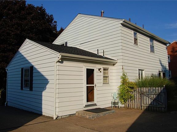 3rd image of 627 E 43rd St