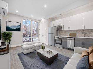 318 E 32nd St #1A, Brooklyn, NY 11226