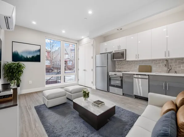 322 East 32nd Street 1A image 1 of 7