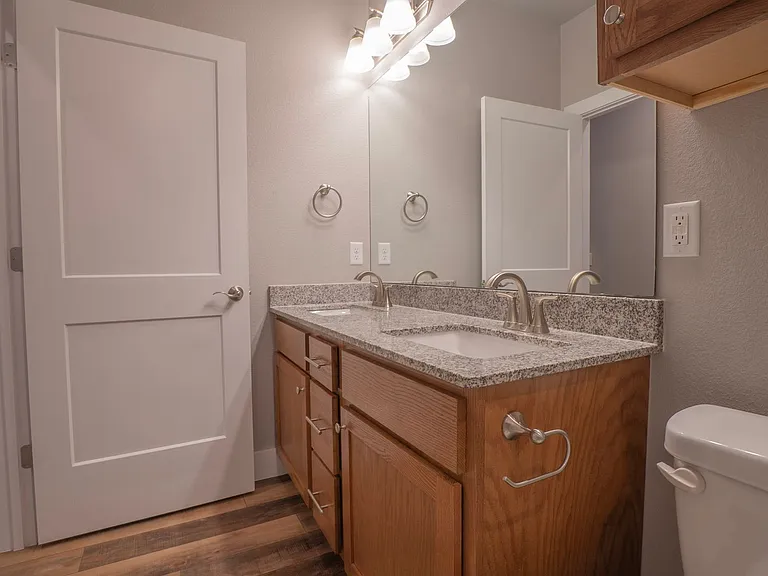 1733 Booker Cir — Photo 25