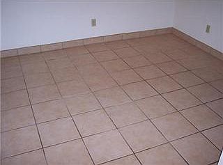 3rd image of 760 Lenrey Ave