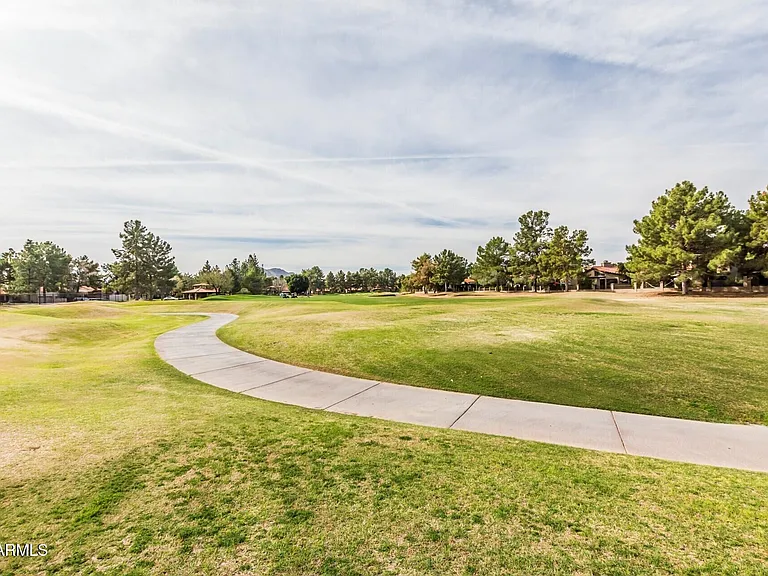 4106 E Sunnyside Dr — Photo 41