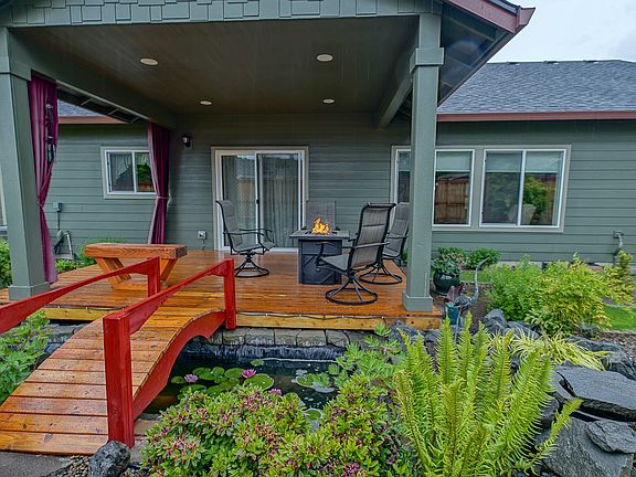 3rd image of 10250 SW 70th Ave
