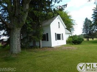 5044 N Alamando Rd, Coleman, MI 48618