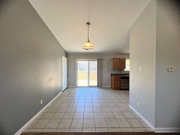 4th image of 20963 Honest Ln