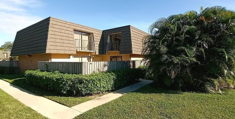1st image of 145 Heritage Way