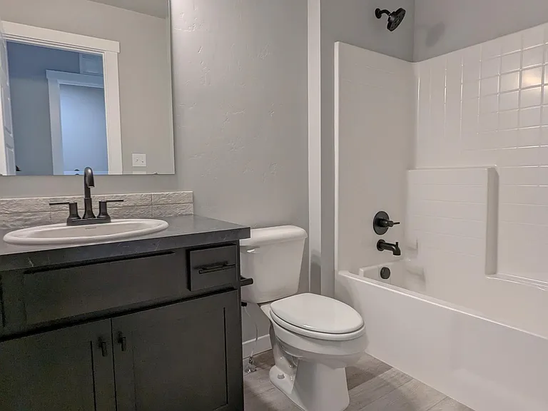 5122 W Milano St — Photo 7