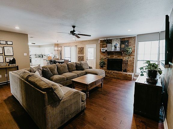4th image of 604 Craig Dr