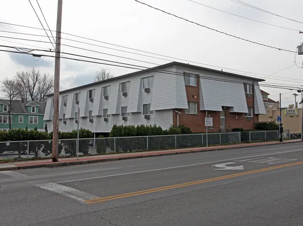 2728 James St, Syracuse, NY