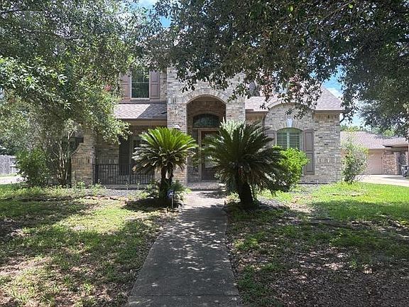 2nd image of 12018 Via Palazzo Ln