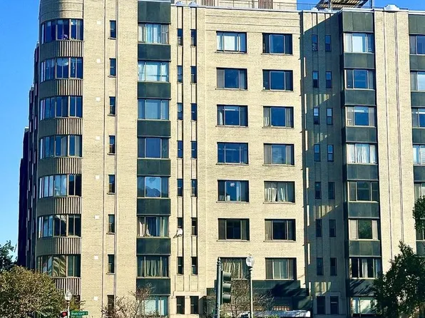 1 Scott Cir #712, Washington, DC 20036