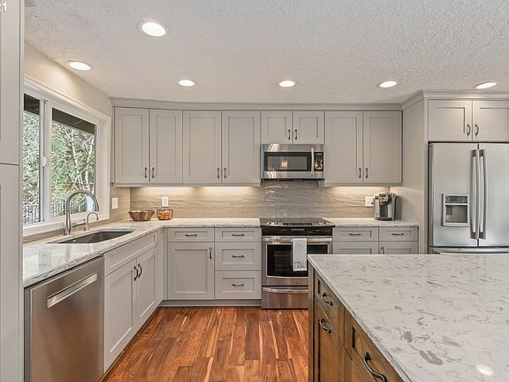 5th image of 15325 SW Woodwind Ct
