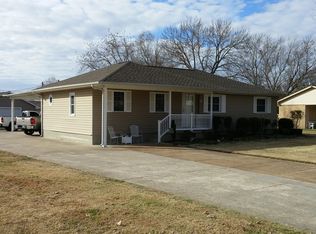 1151 Circle Dr, Union City, TN 38261