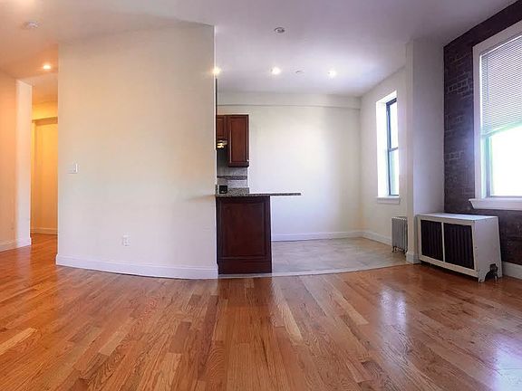 4th image of 3083 29th St APT A5