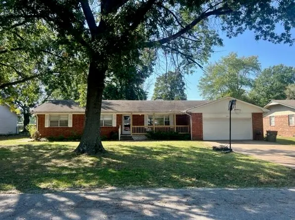 104 N Emma St, Grove, OK 74344