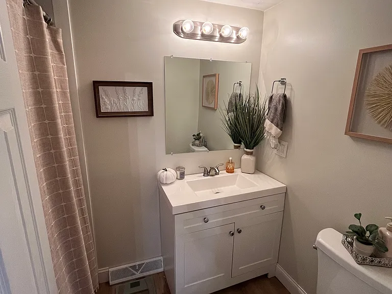 5150 Bateson Dr NE — Photo 6