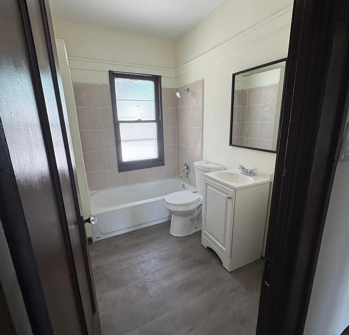 2 bed, 1000 sqft, $1,000 — Photo 3