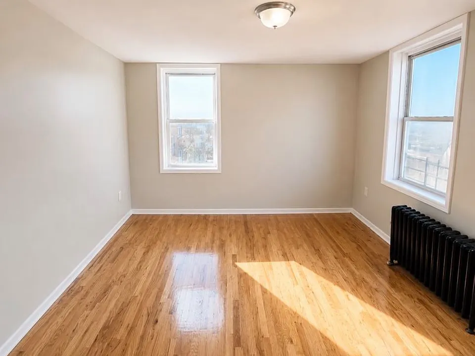 76 N 9th St #14L