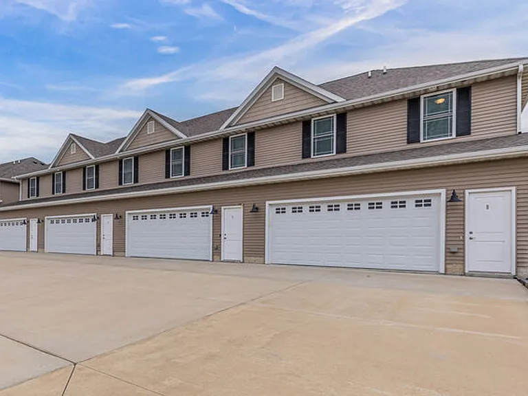 901 Cates Dr — Photo 18