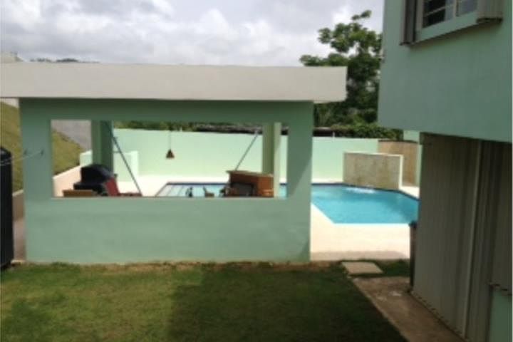 2nd image of 5 Urb Mansiones Vistamar #