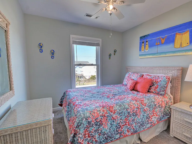 3812 Island Dr — Photo 16