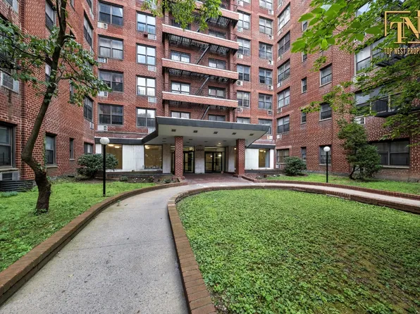 1200 East 53rd Street image 2 of 14