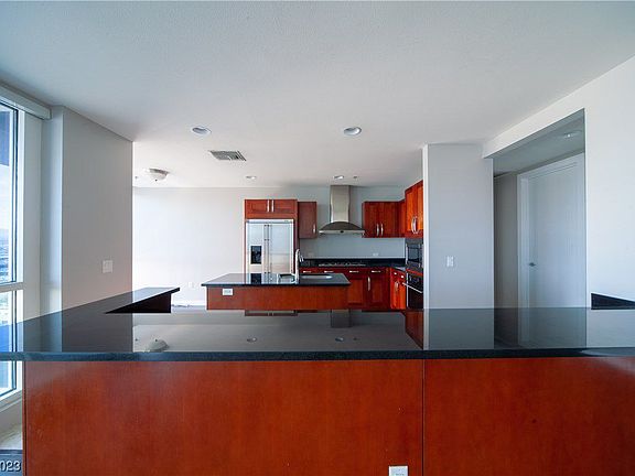 3rd image of 4525 Dean Martin Dr Unit 2006