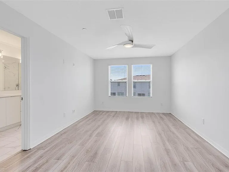 8472 Sperry St — Photo 14