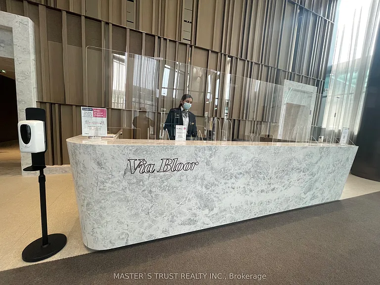 575 Bloor St E #207 — Photo 2