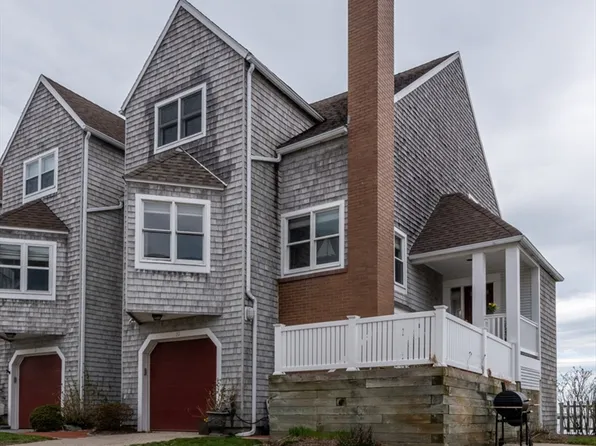 30 Marina Dr #30, Hull, MA 02045