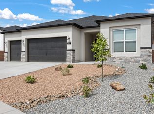 561 Mindoro Dr SE, Rio Rancho, NM 87124