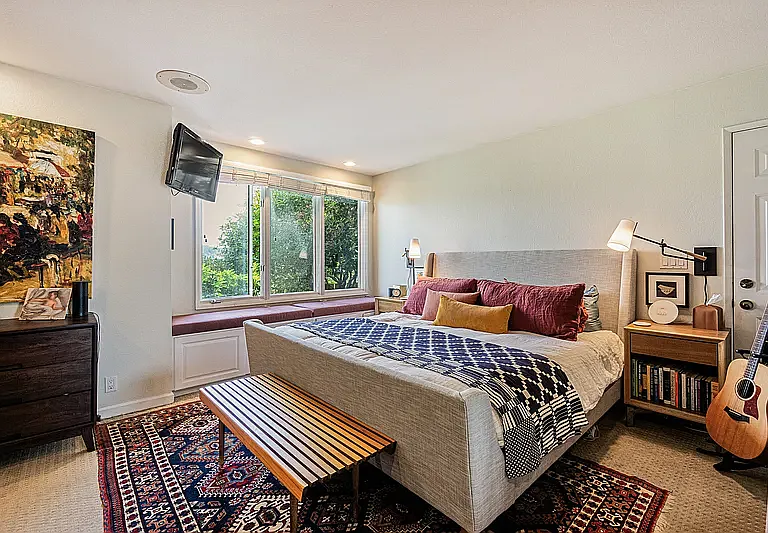 10508 Exeter Ave NE — Photo 15