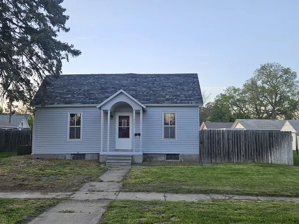 1810 7th St, Columbus, NE 68601