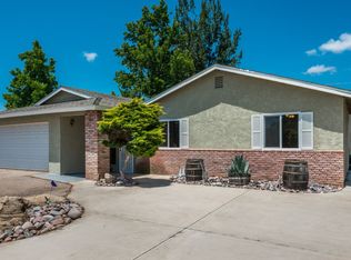 623 Amigos Rd, Ramona, CA 92065