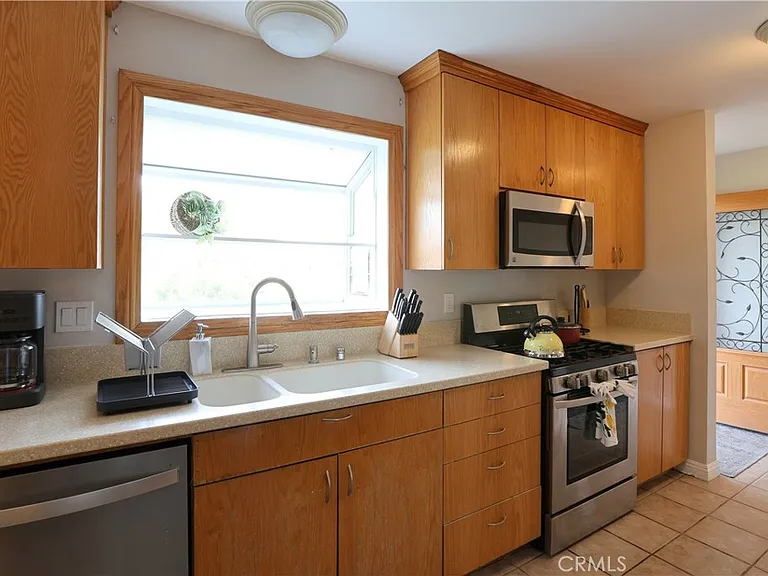 6548 Sequoia Dr — Photo 8