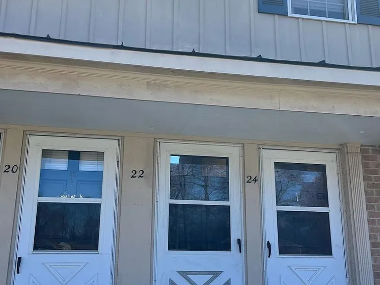 22 Wexford Dr — Photo 3