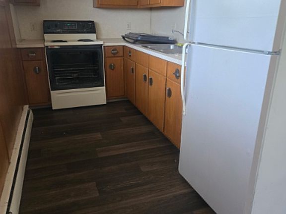 4th image of 1210 Elm St #5