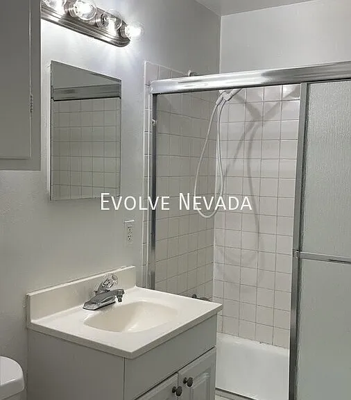 2 bed, 1.0 bath, 948 sqft, $1,795 — Photo 15