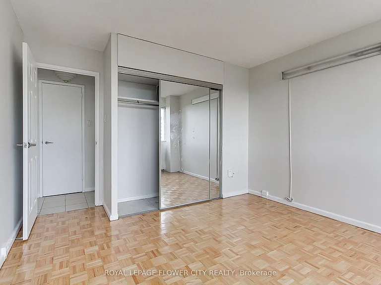 10 Sunny Glen Cres #909 — Photo 25