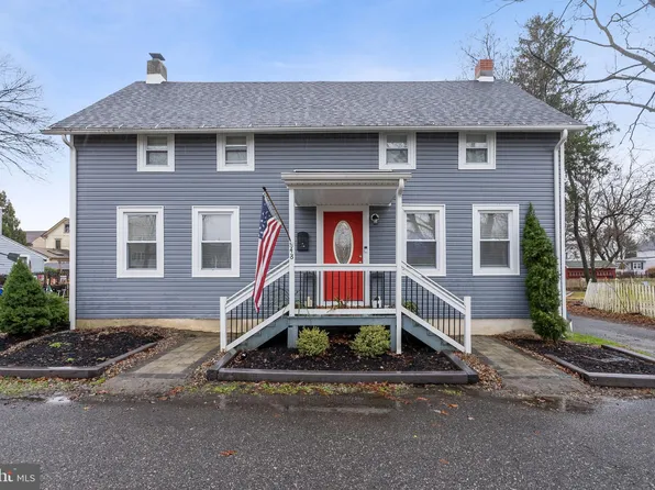 48 Church St, Medford, NJ 08055