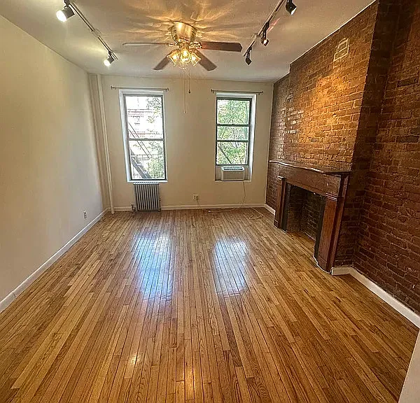 1365 1st Ave #3D — Photo 1