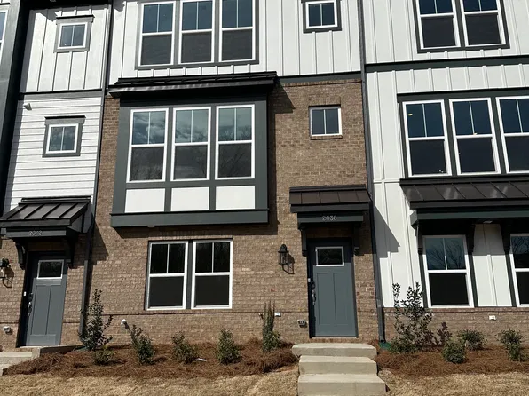 2038 Alexander Village Main Dr, Charlotte, NC 28262