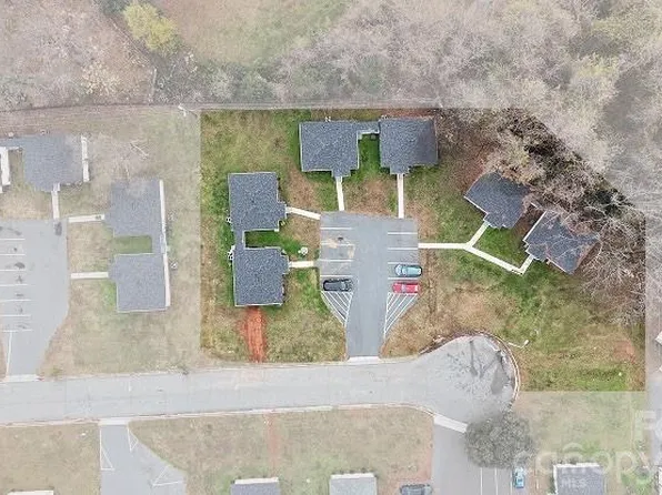 2225 Alma Ct, Charlotte, NC 28206