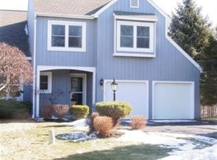 16 Greystone Dr, Voorheesville, NY 12186